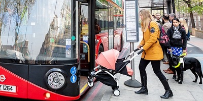 Buggy boarding bus