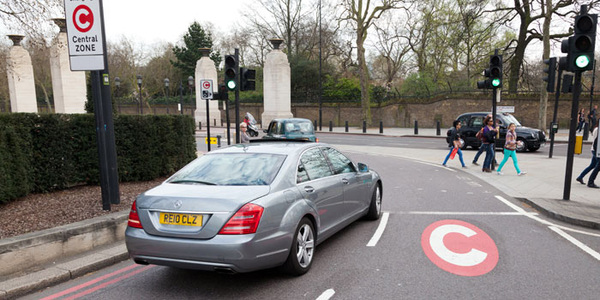 Car at entrance of Congestion Charge